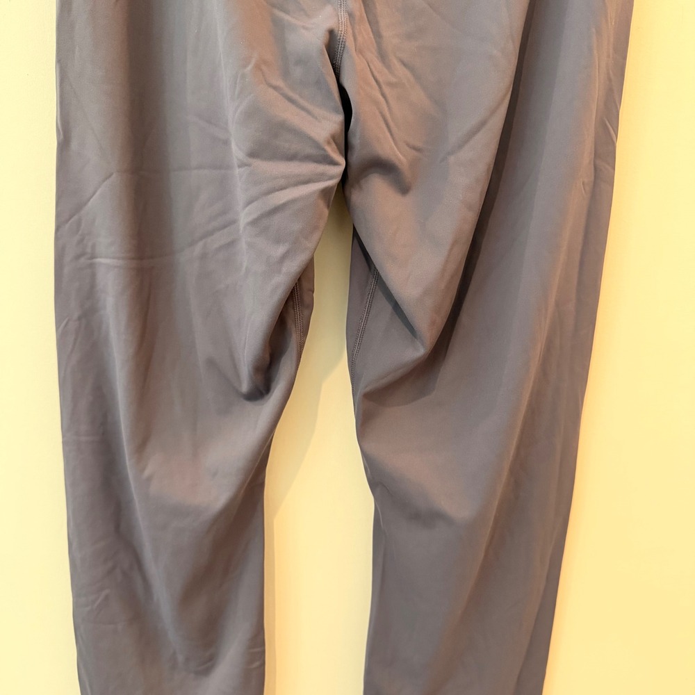 Quince Ultra Form High Rise Legging Pilates Yoga Gym Travel Blue Fog Large EUC - Picture 8 of 16